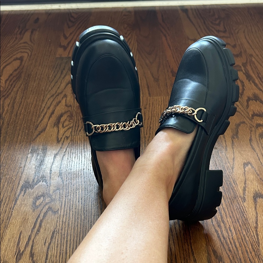 JustFab Black Loafers with Gold Chain